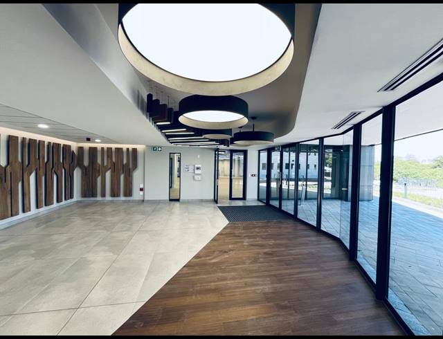 730M² OFFICE TO LET IN VORNA VALLEY